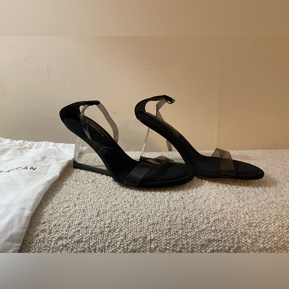 New w/o box Good American Cinderella wedge sandals size 10